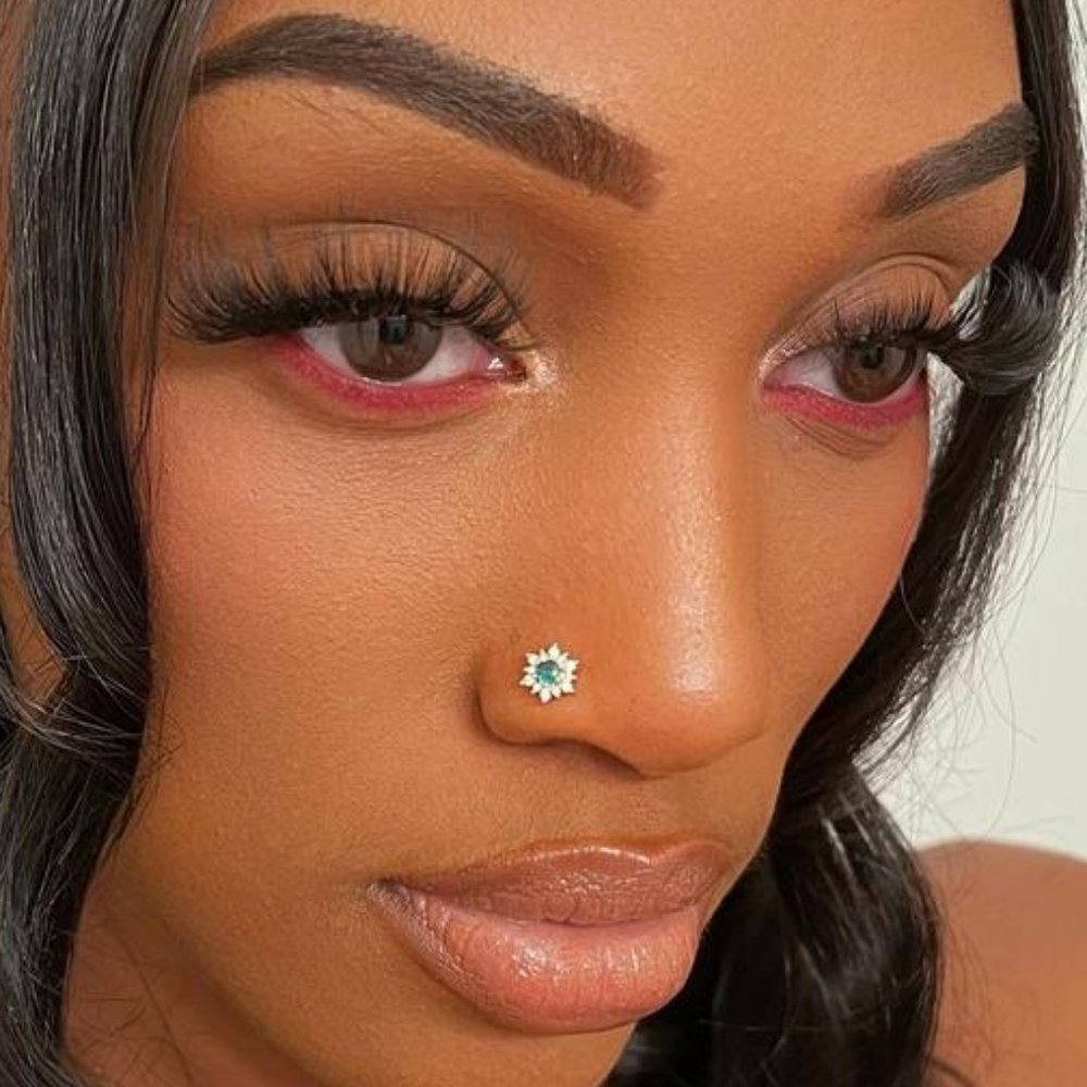 Emerald Flower Nose Stud With Unique Petals Made Of Clear Cubic Zirconia Stones